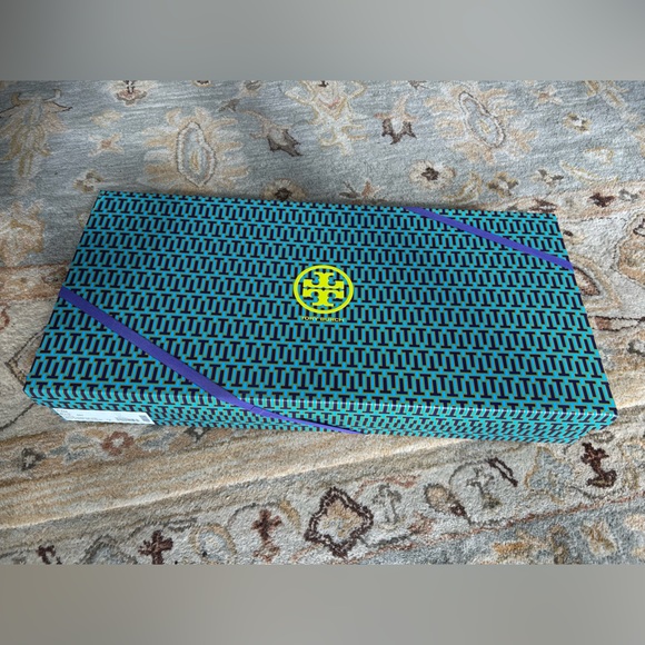 NIB Tory Burch Black Caitlin Stretch Over the Knee Suede/Neoprene Boots - Picture 9 of 14